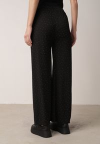 Born2be - Czarne Szerokie Spodnie z Bawełną Zdobione Cyrkoniami Azilene. Okazja: na co dzień. Stan: podwyższony. Kolor: czarny. Materiał: bawełna. Wzór: aplikacja. Styl: casual, klasyczny #3