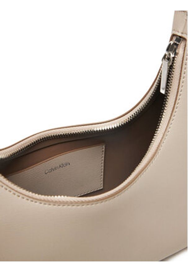 Calvin Klein Torebka Foil Logo Conv Shou?Lder Bag LV04F3272G Beżowy. Kolor: beżowy. Materiał: skórzane