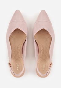 Renee - Różowe Czółenka Slingback VICES z Tkaniny na Niskim Obcasie z Wkładką Soft-Pillow Orinysha. Okazja: do pracy, na co dzień, na spotkanie biznesowe. Nosek buta: szpiczasty. Zapięcie: pasek. Kolor: różowy. Szerokość cholewki: normalna. Materiał: tkanina. Obcas: na obcasie. Styl: elegancki, biznesowy, casual. Wysokość obcasa: niski #3