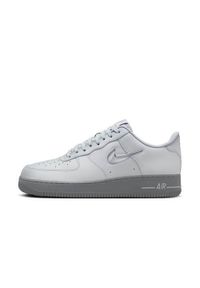 Buty do chodzenia męskie Nike Air Force 1 Jewel. Zapięcie: sznurówki. Kolor: szary. Materiał: guma, skóra, syntetyk, materiał, tkanina. Szerokość cholewki: normalna. Model: Nike Air Force. Sport: turystyka piesza