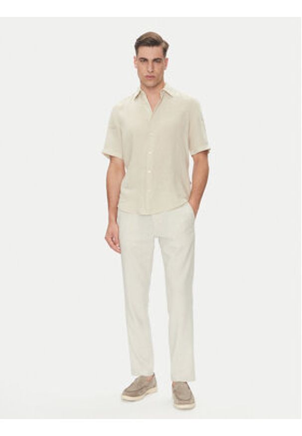 BOSS Koszula 50537382 Beżowy Regular Fit. Kolor: beżowy. Materiał: len