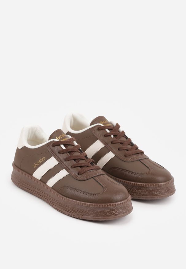 Born2be - Brązowe Sneakersy w Stylu Tenisówek z Paskami na Boku Saliena. Okazja: do pracy, na co dzień, na spotkanie biznesowe. Zapięcie: pasek. Kolor: brązowy. Materiał: materiał, jeans. Sport: tenis