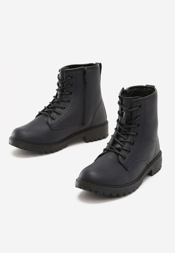 Renee - Granatowe Botki Baines. Wysokość cholewki: za kostkę. Zapięcie: zamek. Kolor: niebieski. Szerokość cholewki: normalna. Wzór: gładki