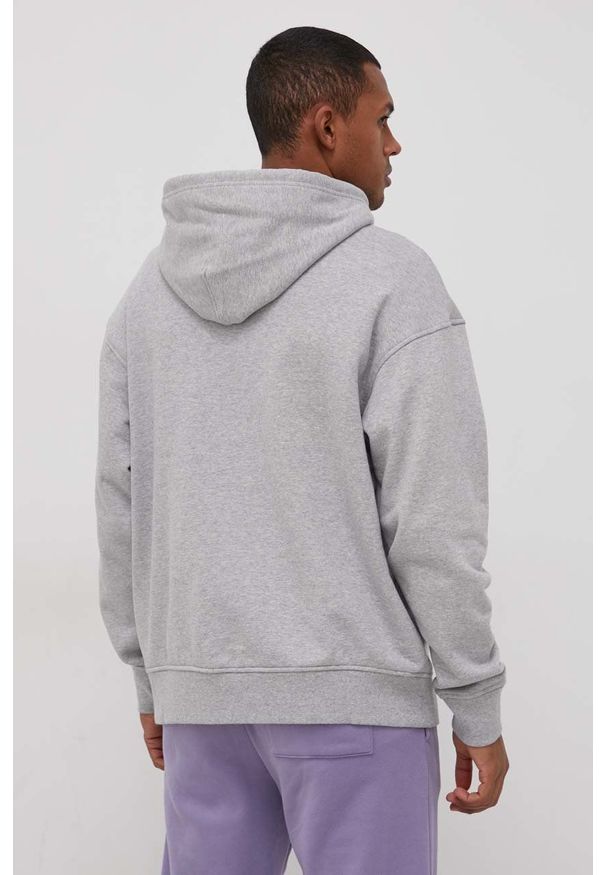 Levi's® - Levi's Bluza bawełniana męska kolor szary z kapturem z nadrukiem. Okazja: na spotkanie biznesowe. Typ kołnierza: kaptur. Kolor: szary. Materiał: bawełna. Wzór: nadruk. Styl: biznesowy