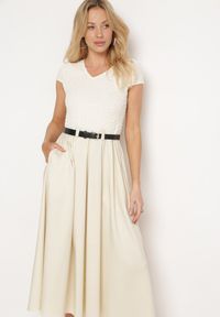 Born2be - Beżowa Rozkloszowana Sukienka z Paskiem z Imitacji Skóry Drinna. Typ kołnierza: dekolt w kształcie V. Kolor: beżowy. Materiał: skóra. Długość rękawa: krótki rękaw. Wzór: aplikacja. Styl: elegancki #7