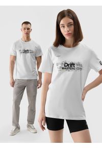 4f - 4F T-shirt regular z nadrukiem uniseks 4F x Drift Masters - biały 3XL. Okazja: na co dzień. Kolor: biały. Materiał: dzianina, bawełna, jersey. Wzór: nadruk. Styl: klasyczny, sportowy, casual