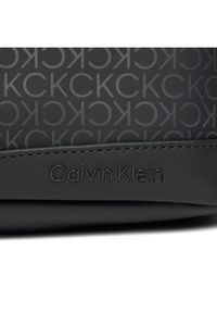 Calvin Klein Saszetka Rubberized Wide Base Xover Mono K50K511714 Czarny. Kolor: czarny. Materiał: skóra
