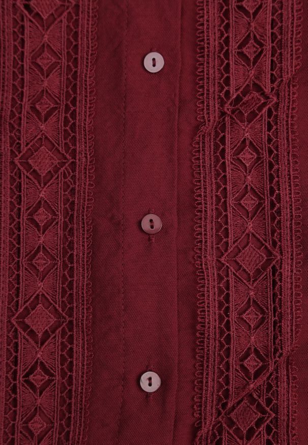 Renee - Bordowa Koszula ze Stójką i Koronką Phaeninca. Okazja: na co dzień. Typ kołnierza: kołnierzyk stójkowy. Kolor: czerwony. Materiał: koronka. Wzór: koronka. Styl: elegancki, casual