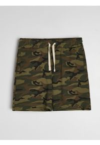 Sinsay - Szorty ze wzorem moro - khaki. Kolor: brązowy. Wzór: moro #1