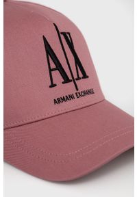 Armani Exchange Czapka kolor czarny z aplikacją. Kolor: fioletowy. Wzór: aplikacja