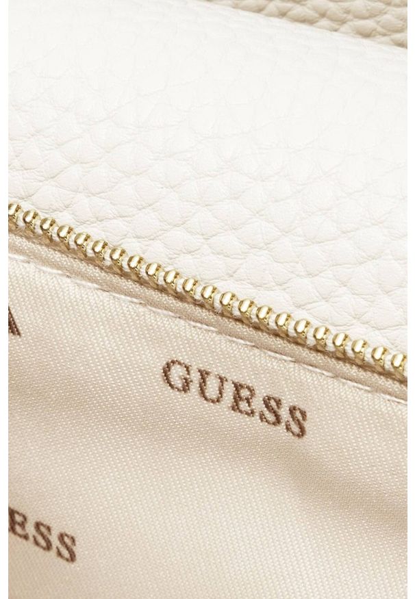 Guess - GUESS Biała torebka damska klasyczna SML Girlfriend Satchel. Kolor: biały. Materiał: skórzane. Styl: klasyczny