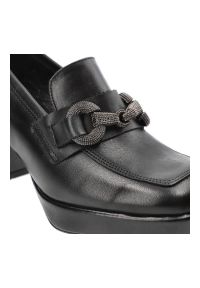 Czarne Półbuty Karino Eleganckie Skórzane Buty Na Obcasie. Okazja: na co dzień. Kolor: czarny. Materiał: skóra. Szerokość cholewki: normalna. Obcas: na obcasie. Styl: elegancki. Wysokość obcasa: średni #6