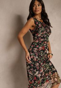 Renee - Czarna Sukienka Typu Bodycon w Kwiatowy Wzór Melavela. Kolor: czarny. Wzór: kwiaty. Typ sukienki: bodycon. Styl: klasyczny #6
