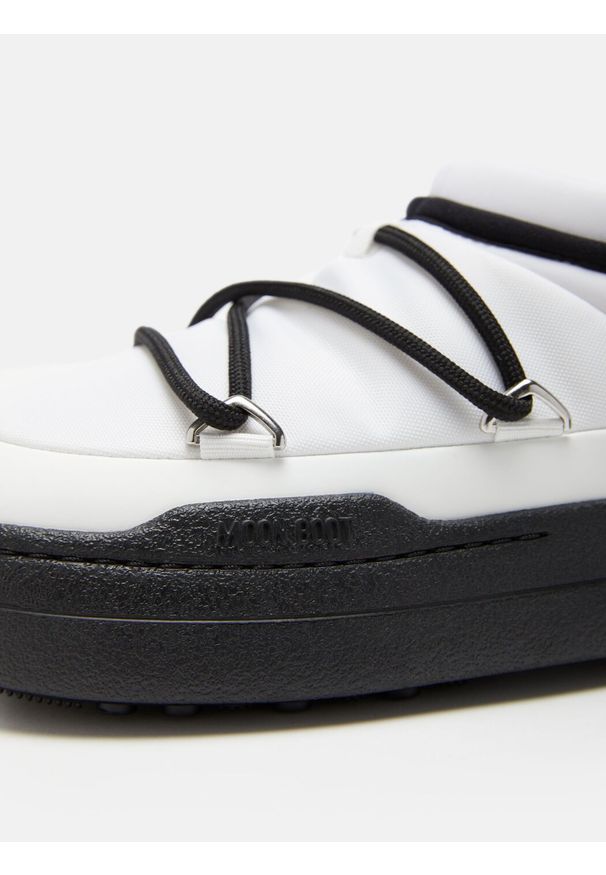 Moon Boot PARK ICON Śniegowce damskie. Kolor: biały