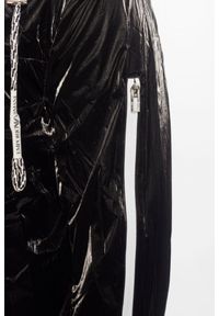 Emporio Armani - EMPORIO ARMANI Czarna kurtka z tkaniny technicznej extra shiny glass. Kolor: czarny. Materiał: tkanina