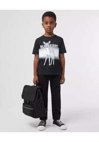 BURBERRY CHILDREN - Czarna koszulka z nadrukiem i logo 4-14 lat. Kolor: czarny. Materiał: bawełna. Długość rękawa: krótki rękaw. Wzór: nadruk. Sezon: lato. Styl: klasyczny #4