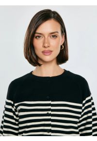 Big-Star - Kardigan damski z wiskozy w białe paski czarny Suzana 906. Okazja: na co dzień. Kolor: czarny. Materiał: wiskoza. Długość rękawa: krótki rękaw. Wzór: paski. Styl: casual, klasyczny #5