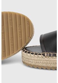 Pepe Jeans sandały skórzane KATE damskie kolor czarny na platformie PLS90591. Zapięcie: klamry. Kolor: czarny. Materiał: skóra. Obcas: na platformie #3