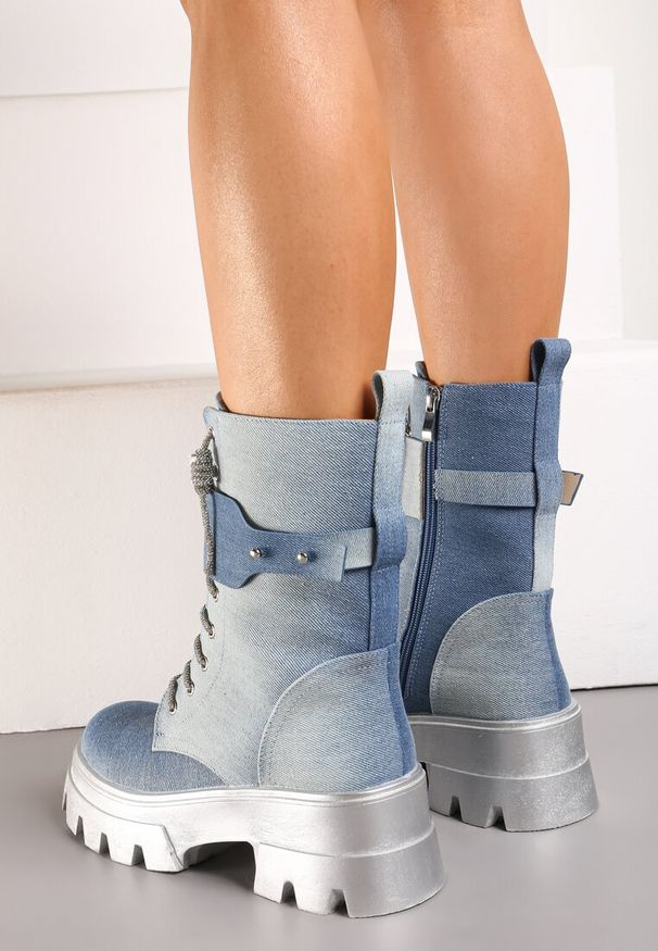 Renee - Niebieskie Sznurowane Traperki na Platformie Zdobione Brokatem Opleja. Wysokość cholewki: za kostkę. Kolor: niebieski. Szerokość cholewki: normalna. Wzór: aplikacja. Obcas: na platformie