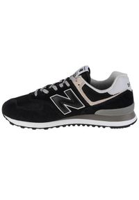 Buty do chodzenia męskie New Balance 574. Zapięcie: sznurówki. Kolor: wielokolorowy, czarny, szary. Materiał: guma, syntetyk, materiał, tkanina, zamsz. Szerokość cholewki: normalna. Model: New Balance 574. Sport: turystyka piesza