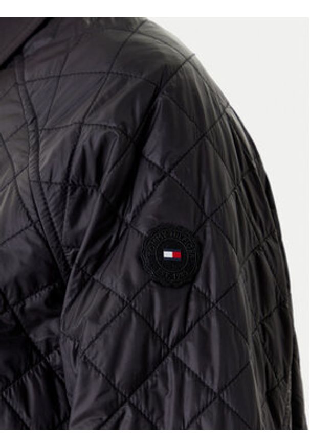 TOMMY HILFIGER - Tommy Hilfiger Kurtka przejściowa WW0WW46448 Czarny Regular Fit. Kolor: czarny. Materiał: syntetyk