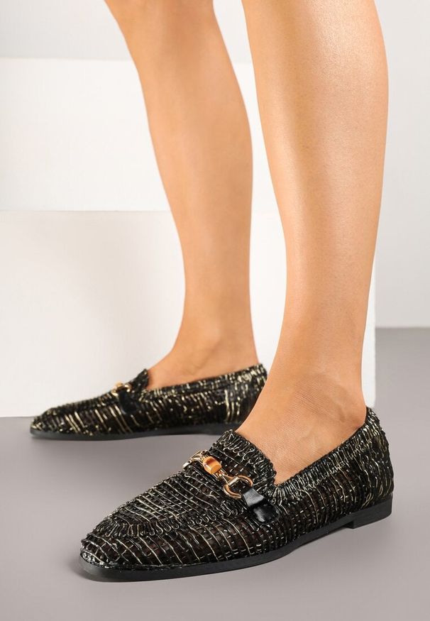 Renee - Czarne Ażurowe Mokasyny Loafersy z Klamrą Koliswena. Okazja: na co dzień. Zapięcie: klamry. Kolor: czarny. Wzór: ażurowy. Styl: klasyczny, casual, elegancki