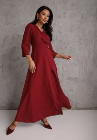 Renee - Bordowa Elegancka Sukienka o Kopertowym Kroju Zdobiona Aplikacją w Talii Zilendra. Kolor: czerwony. Wzór: aplikacja. Typ sukienki: kopertowe. Styl: elegancki #6