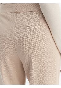 BOSS Spodnie materiałowe Tapria 50555740 Beżowy Slim Fit. Kolor: beżowy. Materiał: syntetyk #2