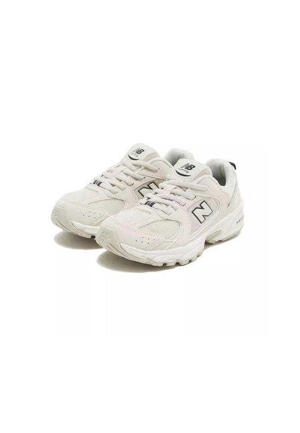 Buty do chodzenia dla dzieci New Balance Nb 530. Zapięcie: sznurówki. Kolor: biały. Materiał: materiał, syntetyk, tkanina. Szerokość cholewki: normalna. Sport: turystyka piesza