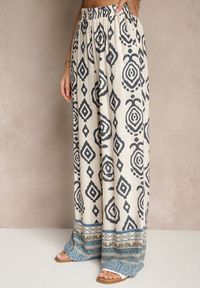 Renee - Niebieski Komplet z Wiskozy Luźne Spodnie i Bluzka w Print Boho Ralkio. Kolor: niebieski. Materiał: wiskoza. Wzór: nadruk #3