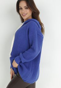 Born2be - Granatowy Sweter Oversize z Kapturem Ori. Typ kołnierza: kaptur. Kolor: niebieski. Materiał: materiał. Sezon: zima