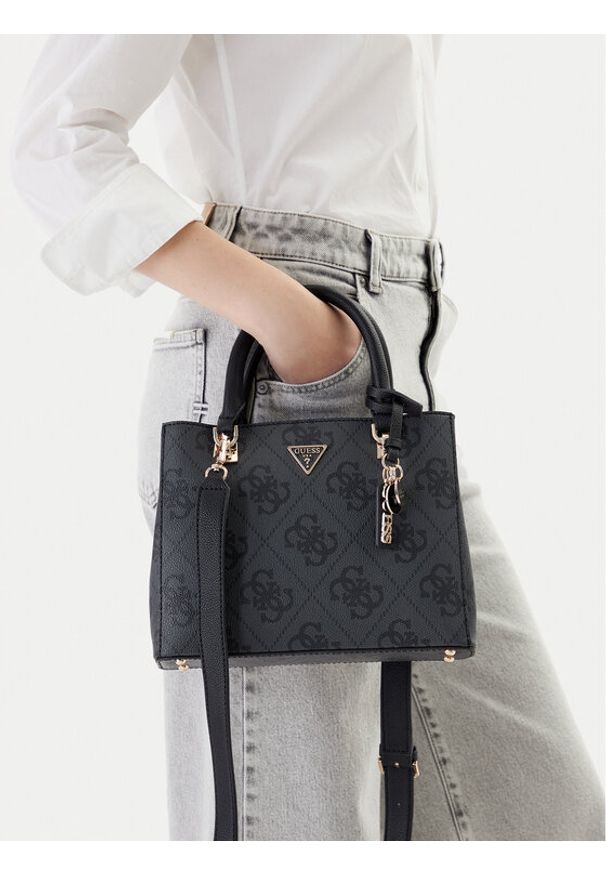 Guess Torebka Noelle II HWSO96 72050 Czarny. Kolor: czarny. Materiał: skórzane