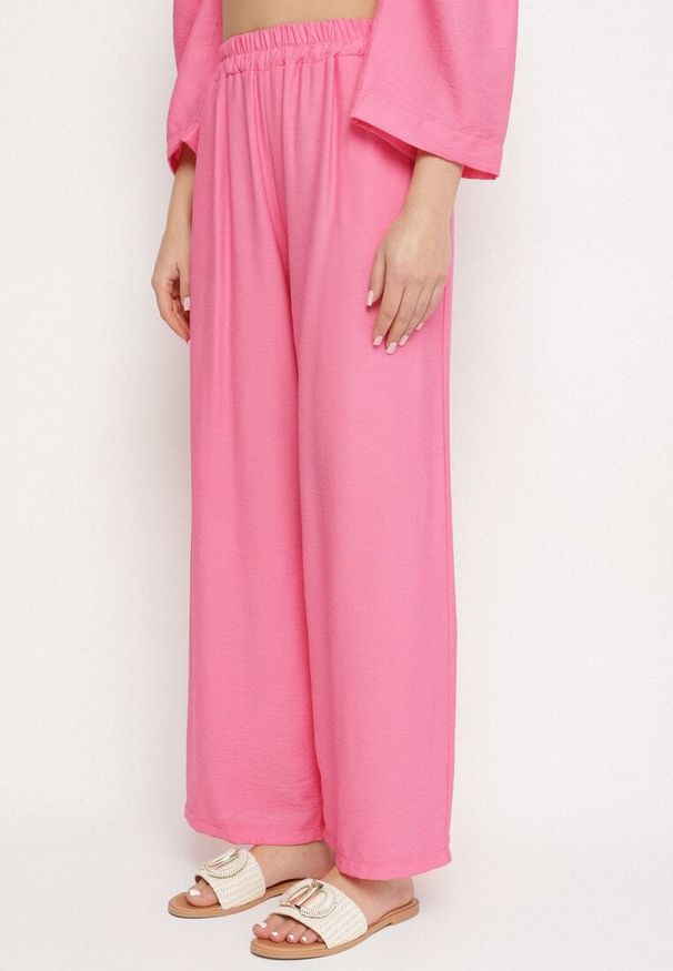 Born2be - Fuksjowy Komplet z Wiskozy Szerokie Spodnie i Koszula Oversize Zivora. Kolor: różowy. Materiał: wiskoza