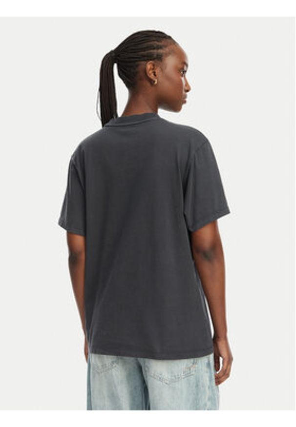 Hugo - HUGO T-Shirt Vintage Tee 24 50561264 Czarny Regular Fit. Kolor: czarny. Materiał: bawełna. Styl: vintage