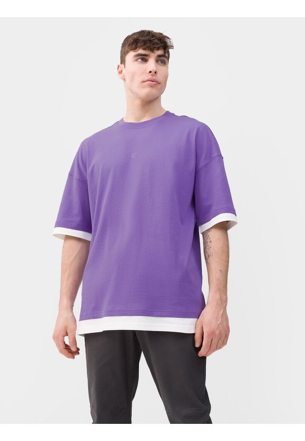 4f - T-shirt oversize gładki męski. Kolor: fioletowy. Materiał: bawełna. Długość rękawa: krótki rękaw. Długość: krótkie. Wzór: gładki