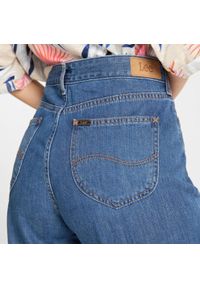 Lee - LEE BUTTON WIDE LEG DAMSKIE SPODNIE JEANSOWE L30GRCND