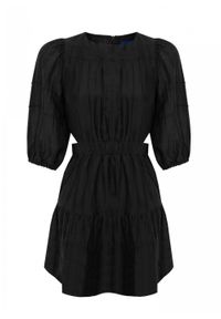 Marsala - Koktajlowa sukienka w kolorze czarnym z wycięciami - MINIMAL. Kolor: czarny. Materiał: len, włókno, bawełna, nylon, jedwab, poliester, wełna, materiał. Wzór: gładki. Styl: wizytowy. Długość: mini