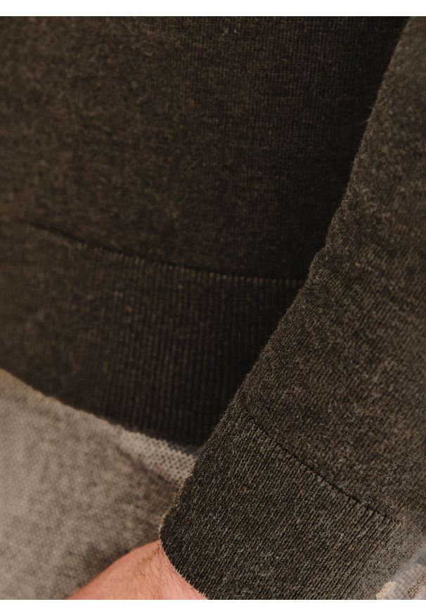 Pako Lorente - PAKO LORENTE – Brązowy sweter męski o-neck. Okazja: na co dzień. Kolor: brązowy. Materiał: poliester, wiskoza. Sezon: jesień. Styl: casual