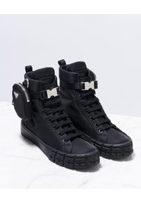 prada - PRADA - Czarne sneakersy z nylonowym etui. Wysokość cholewki: przed kolano. Kolor: czarny. Materiał: nylon. Szerokość cholewki: normalna #3