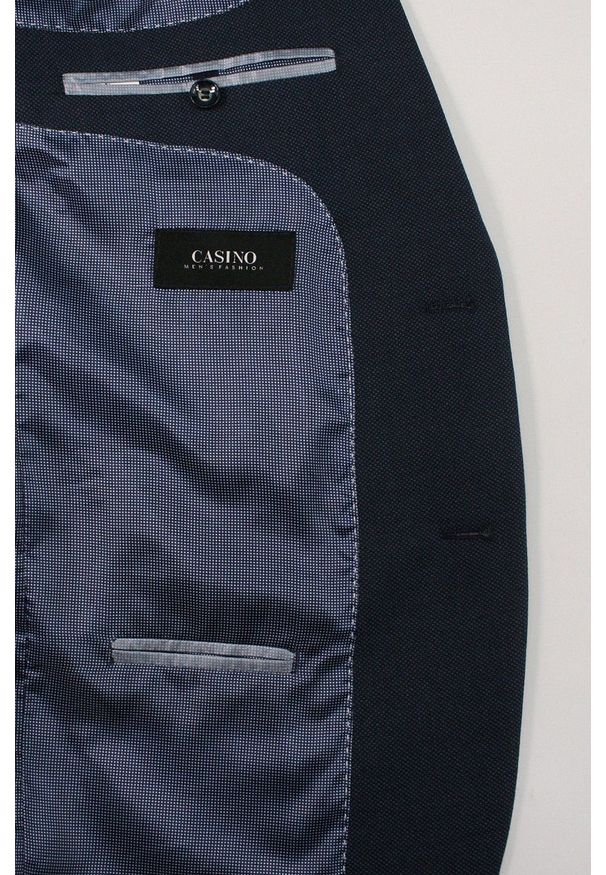 Casino - Granatowa Elegancka Marynarka, Taliowana, 2 Guziki -CASINO- Męska, Tłoczony Wzór, Dwa Rozcięcia. Kolor: niebieski. Materiał: poliester, wełna, wiskoza. Styl: elegancki