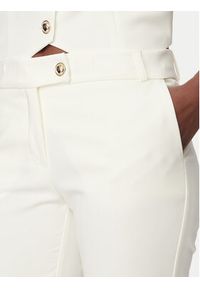 Rinascimento Spodnie materiałowe CFC0128638003 Biały Slim Fit. Kolor: biały. Materiał: syntetyk #2