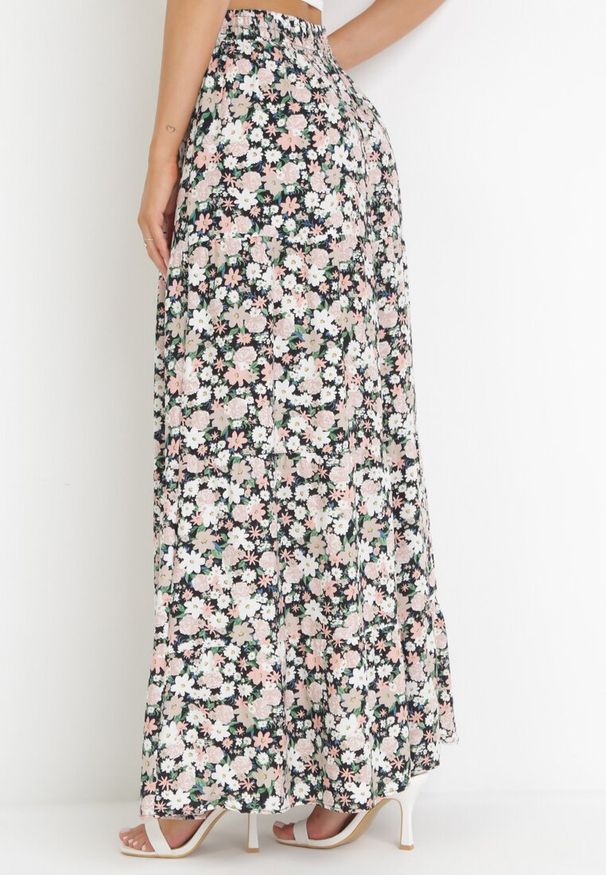 Born2be - Czarno-Różowa Rozkloszowana Maxi Spódnica z Bawełny Wiązana Troczkiem Sedja. Okazja: na co dzień. Kolor: czarny. Materiał: bawełna. Sezon: lato. Styl: elegancki, casual, wakacyjny