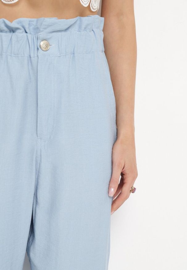Born2be - Jasnoniebieskie Spodnie z Marszczoną Gumką w Pasie o Klasycznym Kroju Anifa. Stan: podwyższony. Kolor: niebieski. Styl: klasyczny