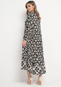 Born2be - Czarno-Biała Sukienka w Ornamentalny Wzór o Koszulowym Fasonie Venleia. Kolor: czarny. Wzór: aplikacja, kwiaty. Typ sukienki: koszulowe #3