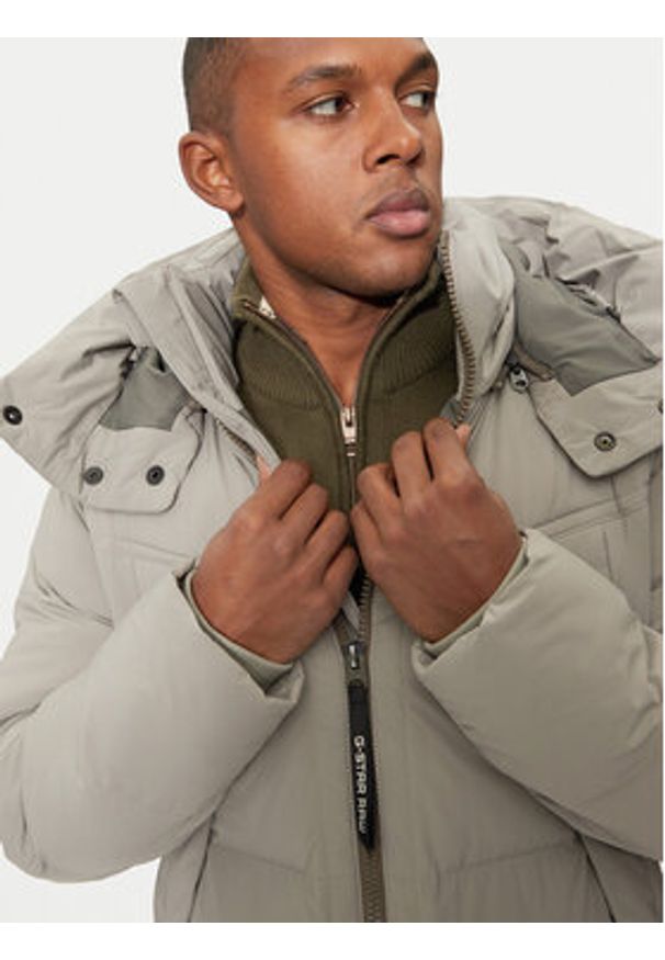 G-Star RAW - G-Star Raw Kurtka zimowa G- Whistler D25345-D518 Beżowy Regular Fit. Kolor: beżowy. Materiał: syntetyk. Sezon: zima