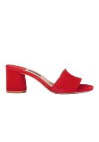 Marco Shoes Klapki damskie Marco z zamszu naturalnego czerwone. Kolor: czerwony. Materiał: zamsz