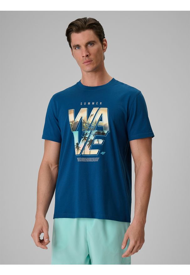 4f - 4F T-shirt regular z nadrukiem męski - turkusowy S. Okazja: na co dzień. Kolor: turkusowy. Materiał: bawełna, dzianina. Wzór: nadruk. Styl: wakacyjny, casual, klasyczny