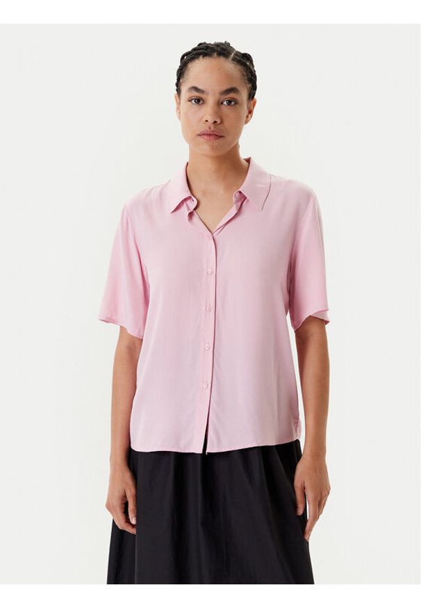 United Colors of Benetton - United Colors Of Benetton Koszula 5WPWDQ0B1 Różowy Regular Fit. Kolor: różowy. Materiał: wiskoza