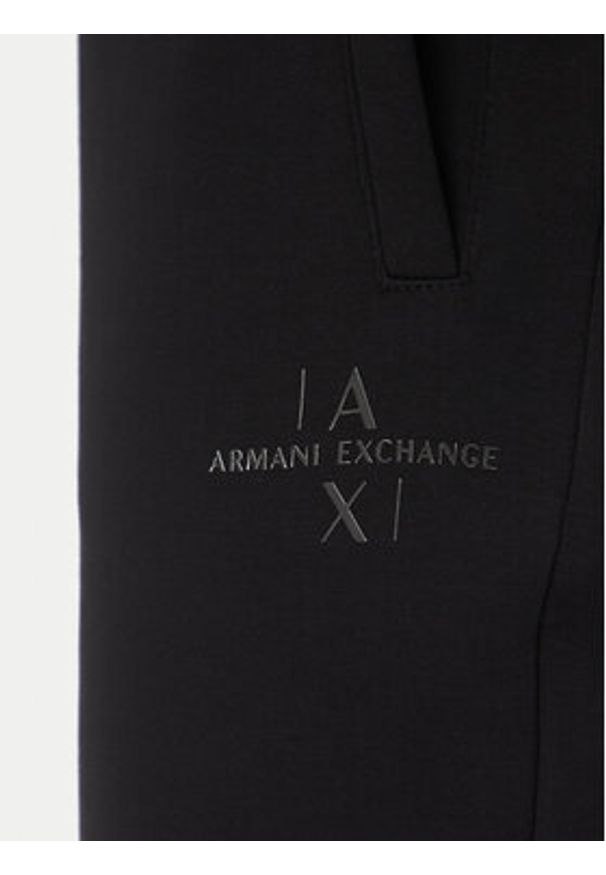 Armani Exchange Spodnie dresowe XM000516 AF13047 MC105 Czarny Regular Fit. Kolor: czarny. Materiał: bawełna