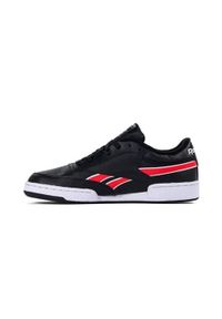 Buty do chodzenia męskie Reebok Club C Revenge MU. Zapięcie: sznurówki. Kolor: czarny. Materiał: materiał, syntetyk. Szerokość cholewki: normalna. Model: Reebok Club. Sport: turystyka piesza